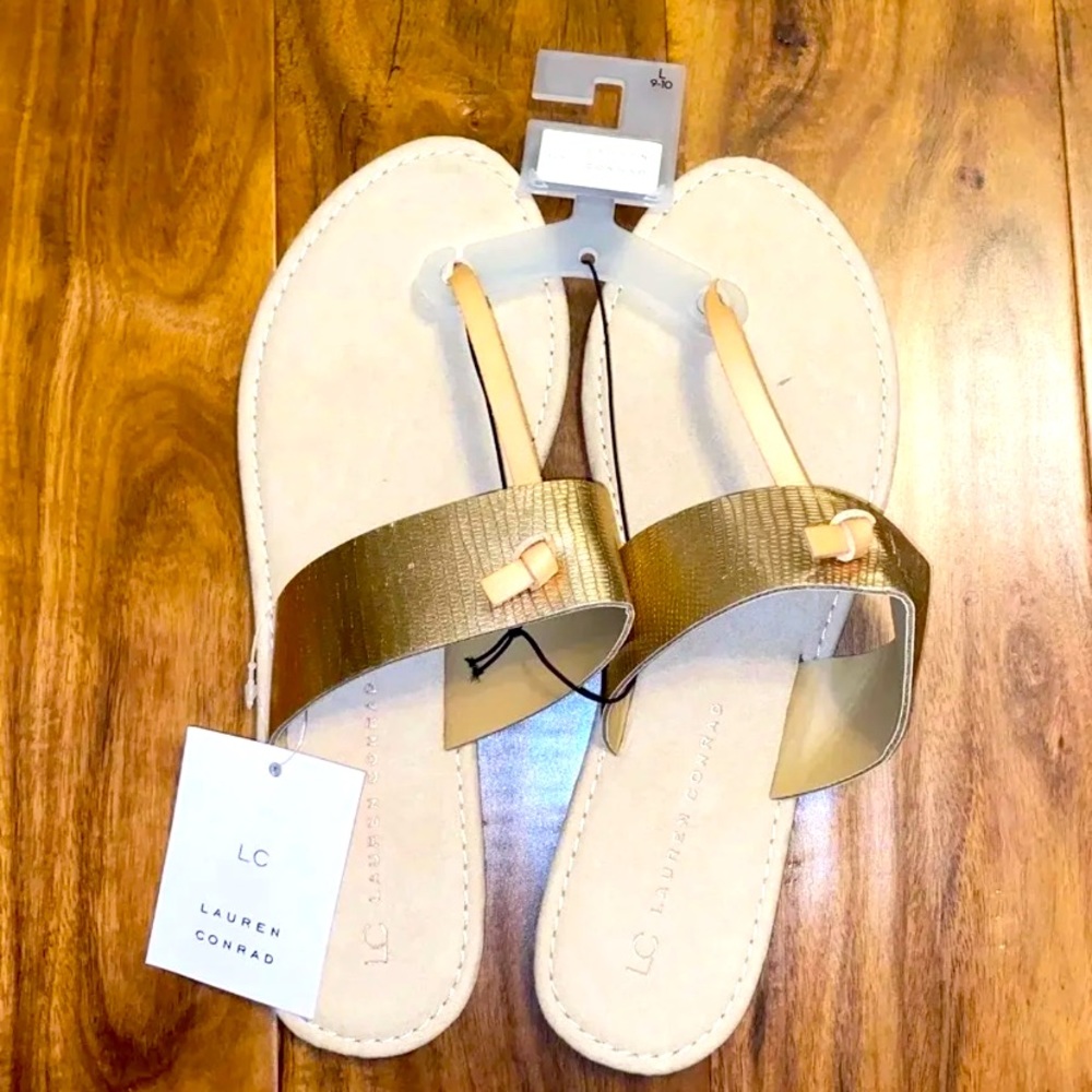 NWT Lauren Conrad Sandals